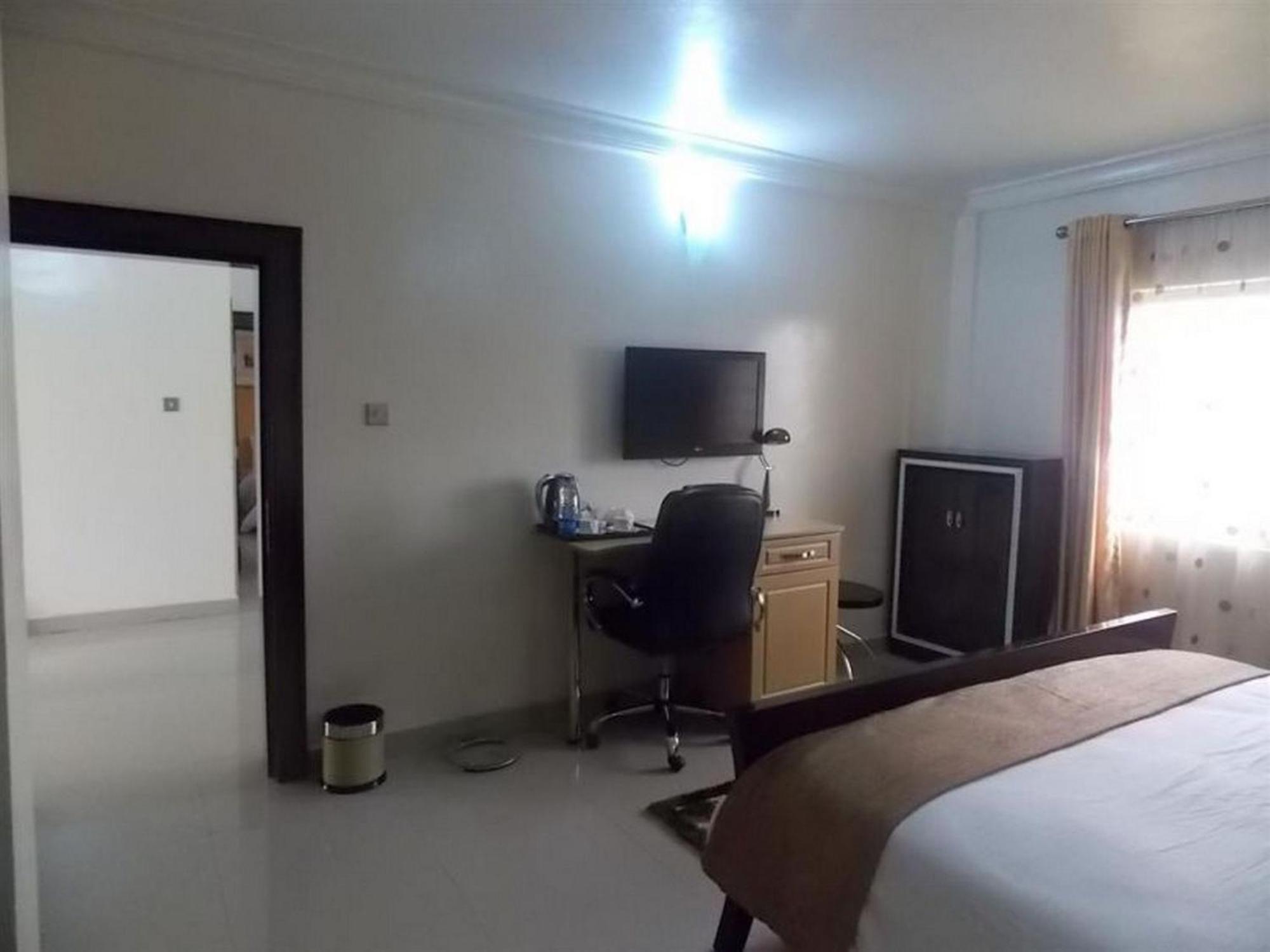 Room In Lodge - Ayalla Hotels And Suites Abuja Eksteriør billede