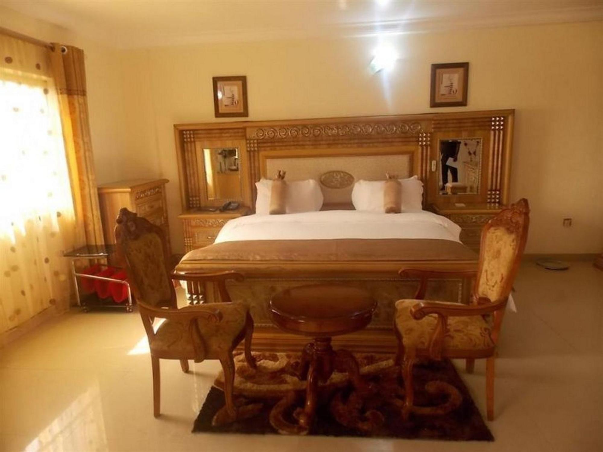 Room In Lodge - Ayalla Hotels And Suites Abuja Eksteriør billede